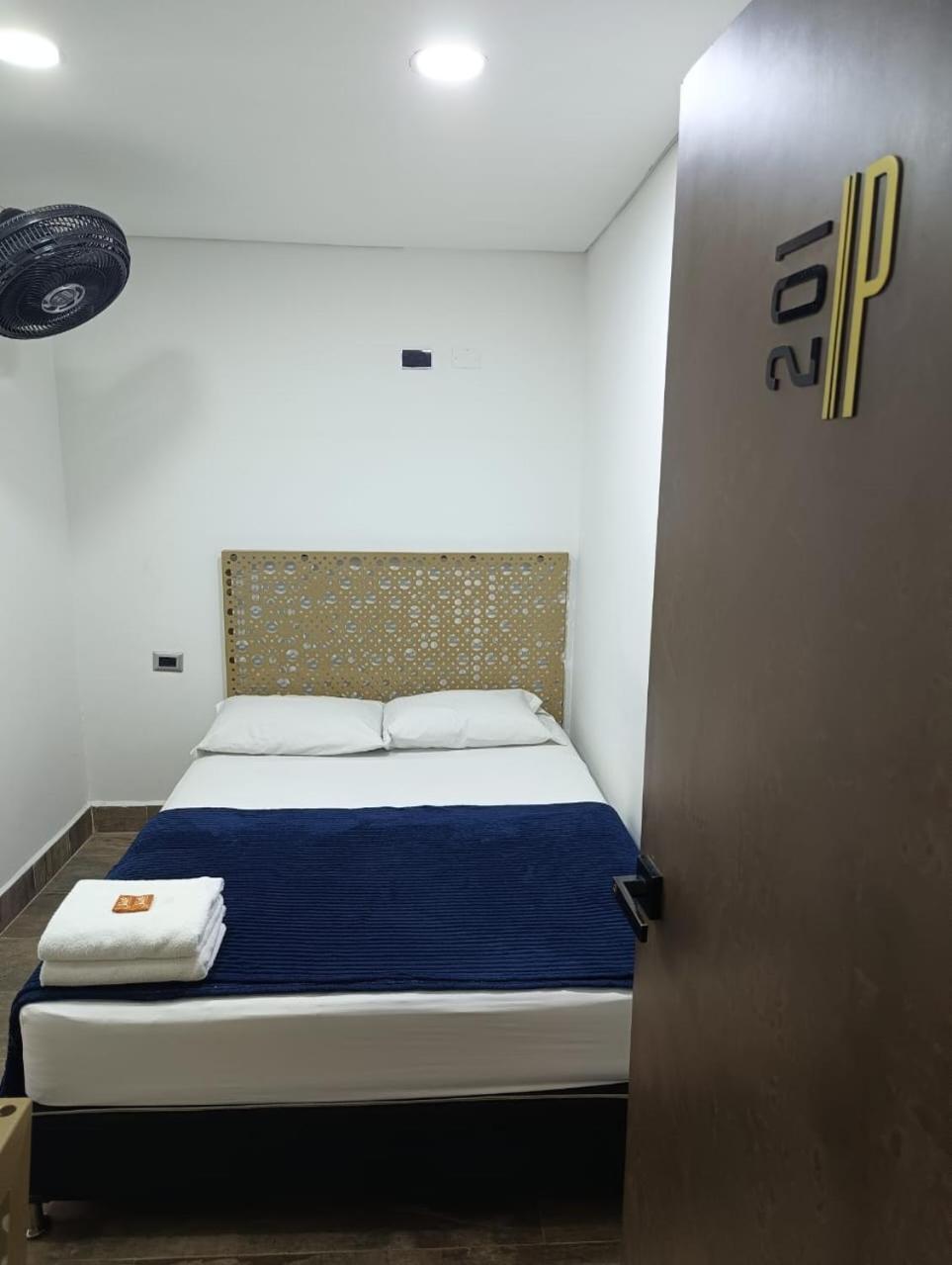 Hotel Prestige Medellín Esterno foto
