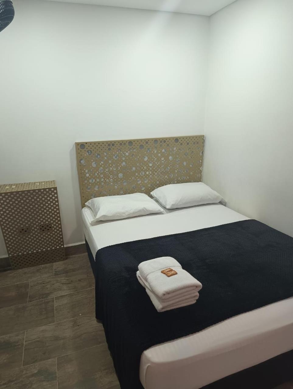 Hotel Prestige Medellín Esterno foto