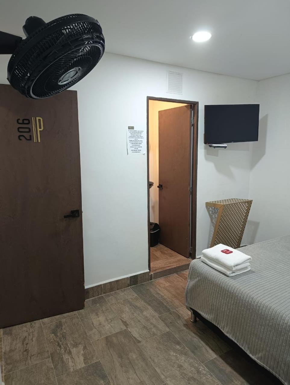 Hotel Prestige Medellín Esterno foto